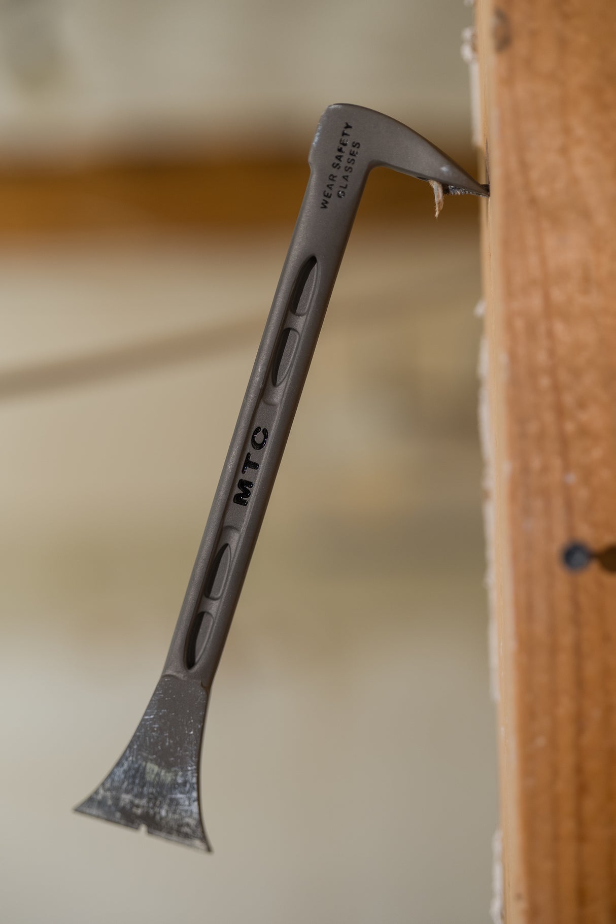 9" Titanium Finish Nail Puller